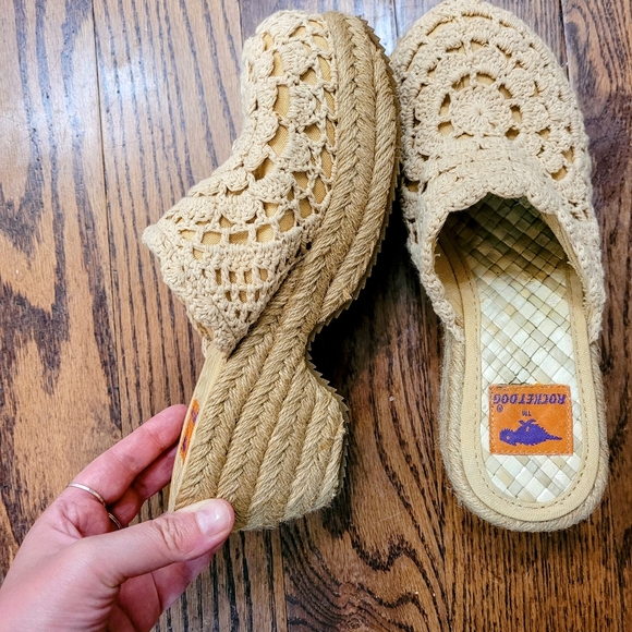 Vintage Crochet Knit Platform Clog Mules - Picture 3 of 5